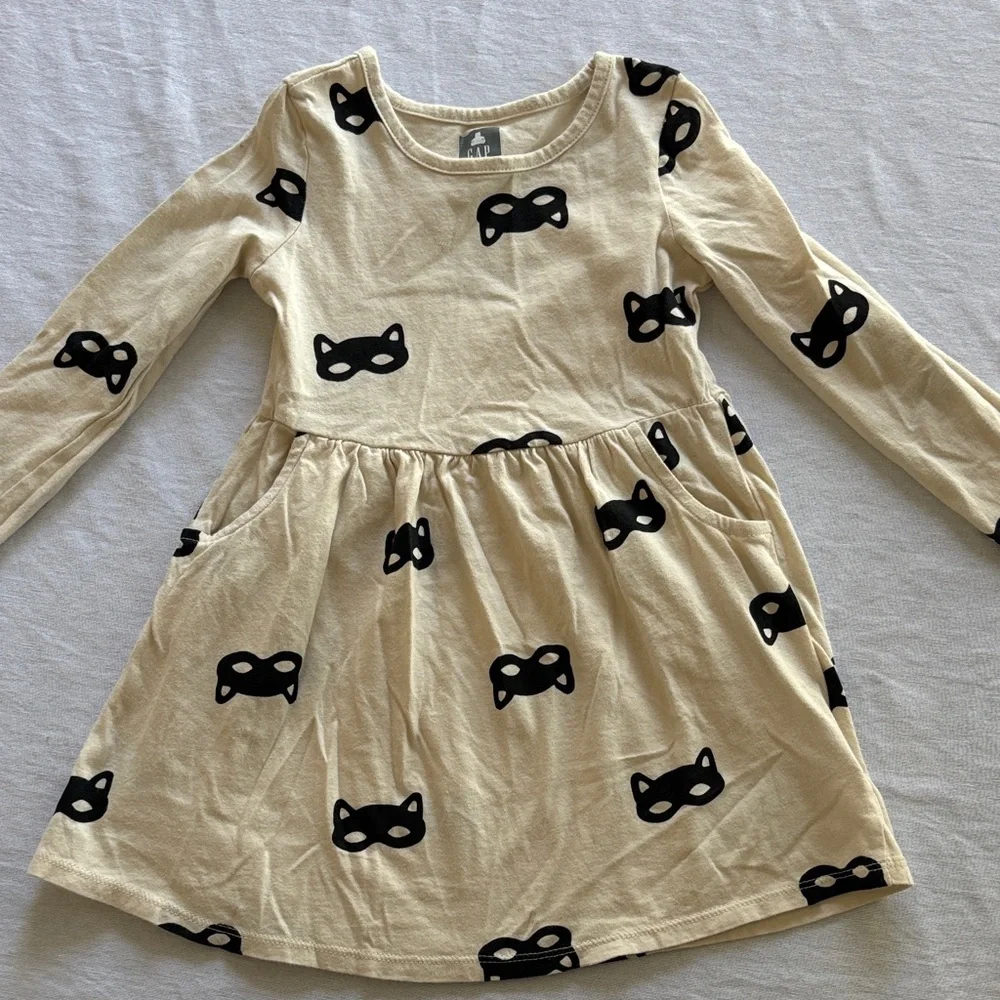 GAP Kids Playtime Favorite Organic Cotton Casual Dress Cream Cat Mask